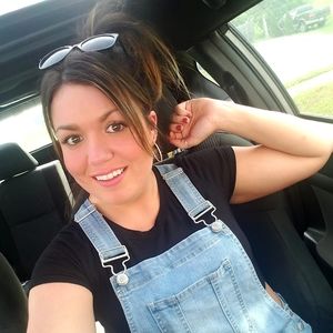 Meet your Posher, Kelsi